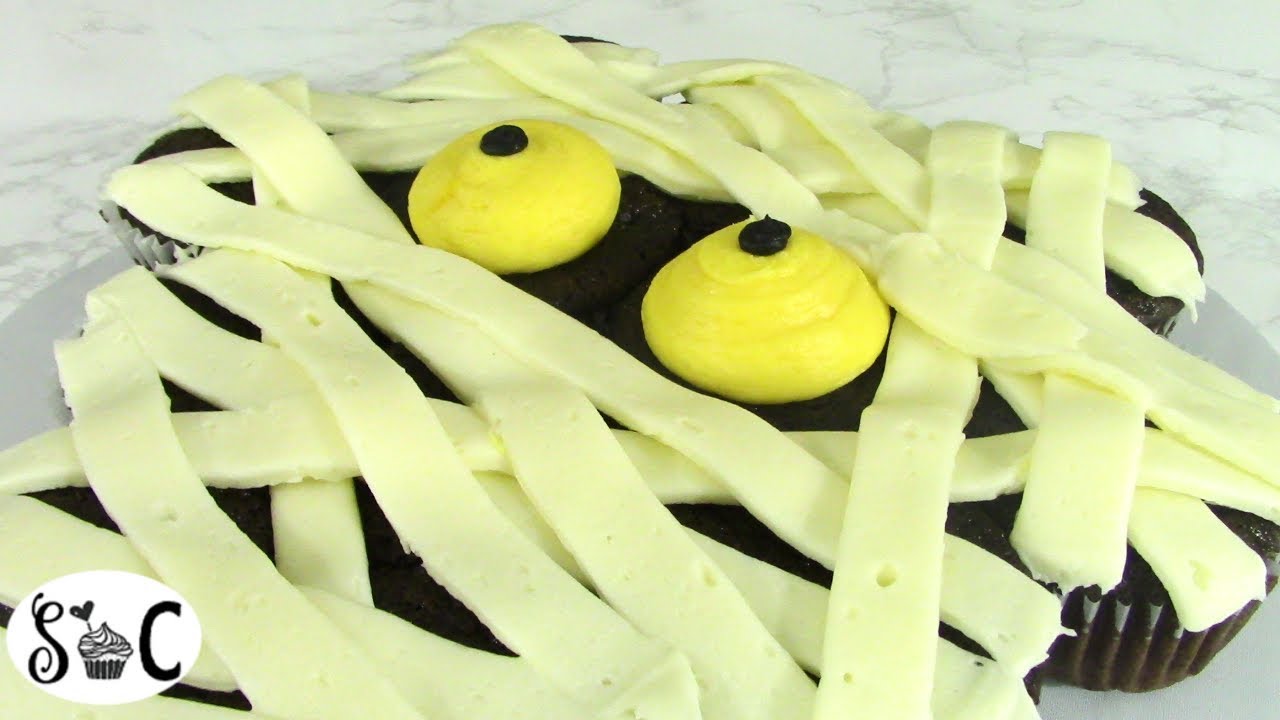 HALLOWEEN MUMMY Pull-Apart Cake | Sweetwater Cakes