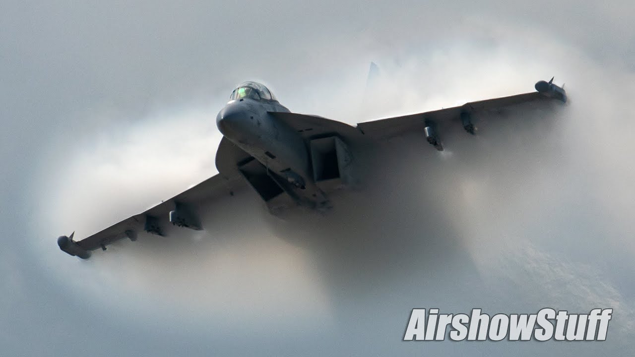 EA-18G Growler Vaporfest Arrival! - EAA AirVenture Oshkosh 2021