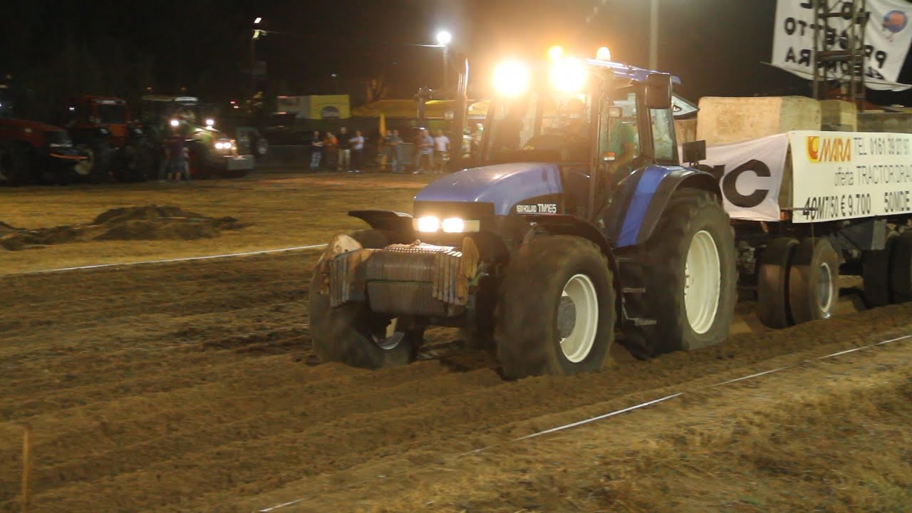New Holland TM165 Tractor Pulling Arborea
