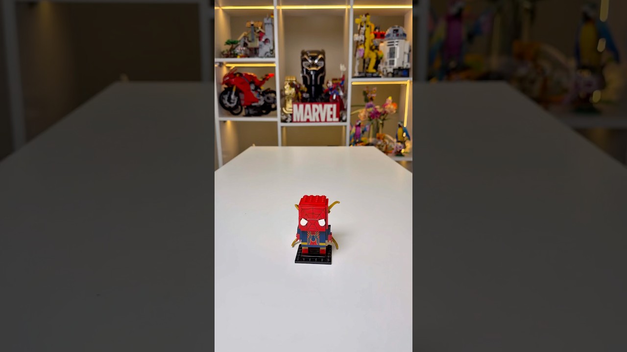 LEGO Marvel Iron Spider-Man Brickheadz Review! #lego #rlfm #ActivitySupport25 #afol #marvel #40670