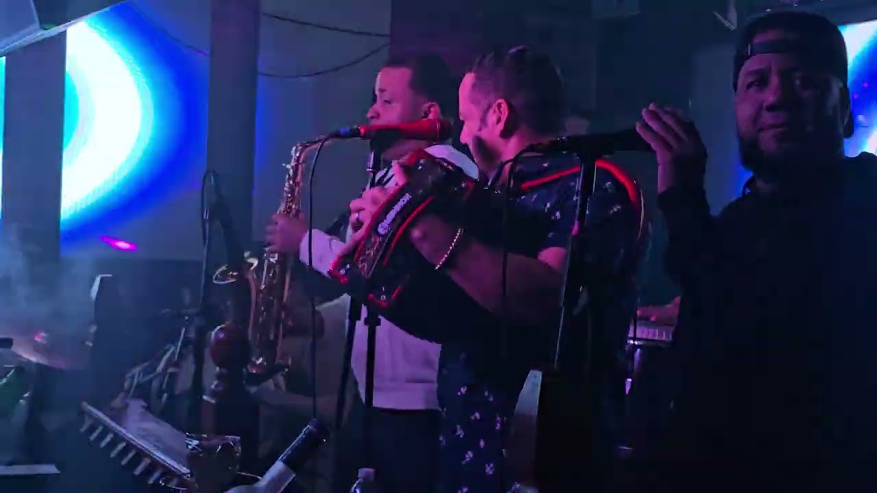 La pobre adela Radhames rodriguez y krazy sax 2026