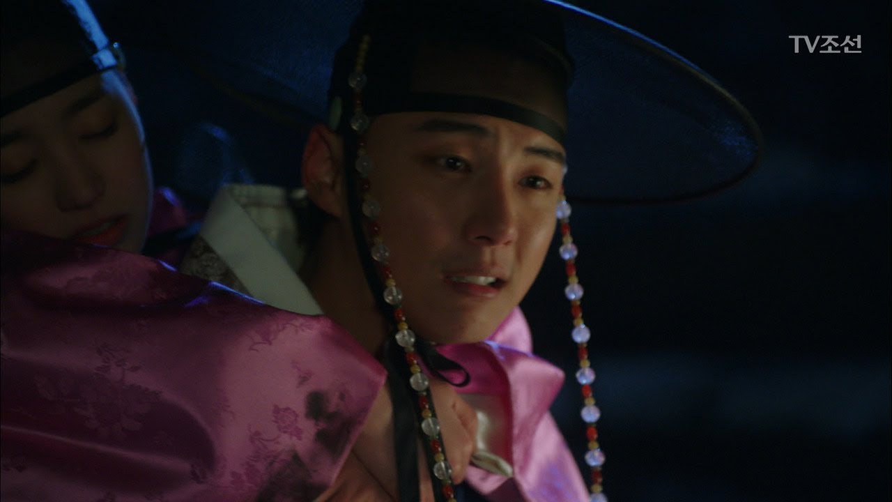 “사내 마음도 모르면서” 윤시윤, 취한 진세연에게 은근한 고백 [대군 – 사랑을 그리다 4회] 20180311