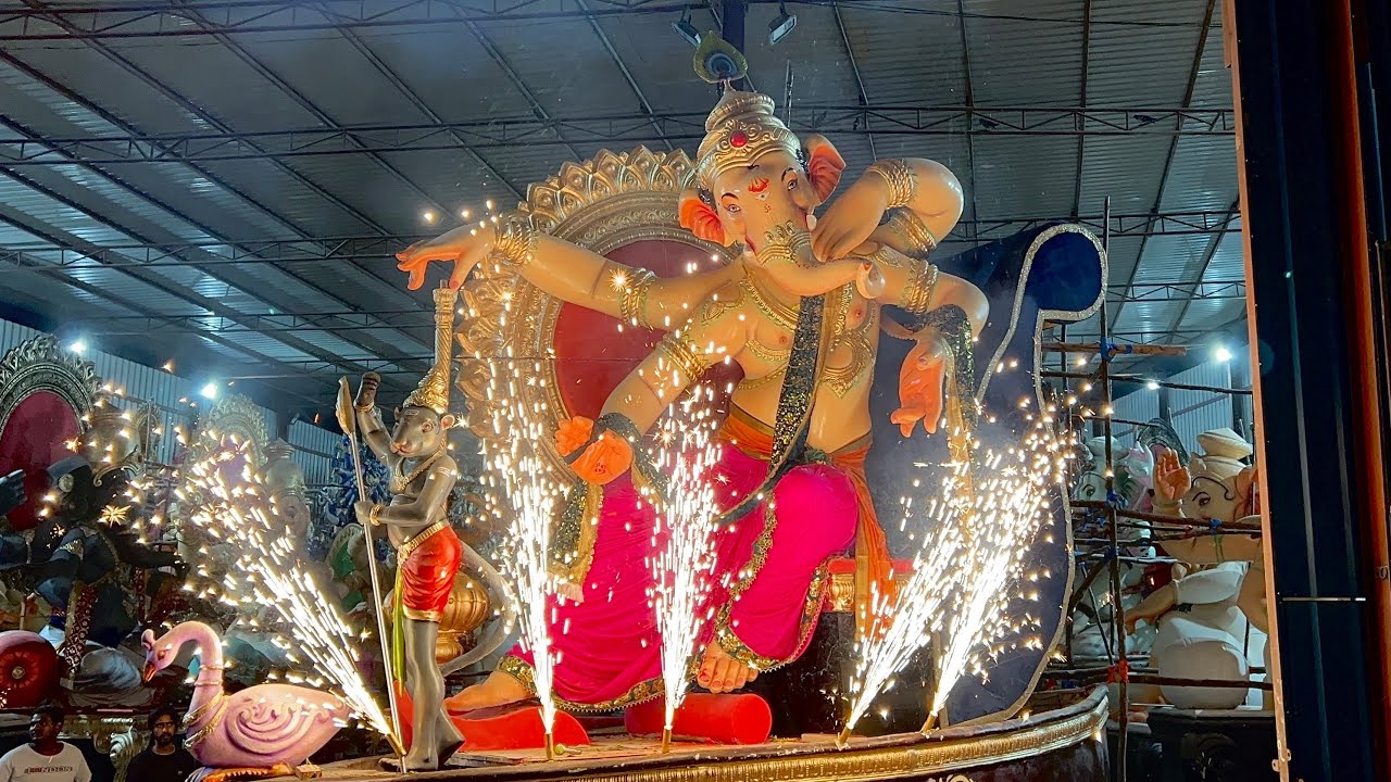 Pushpa 2 Ganesh Aagman 2024 | Big Ganpati Aagman From Sri Chaudhary Arts Laxmiguda To Vijayawada