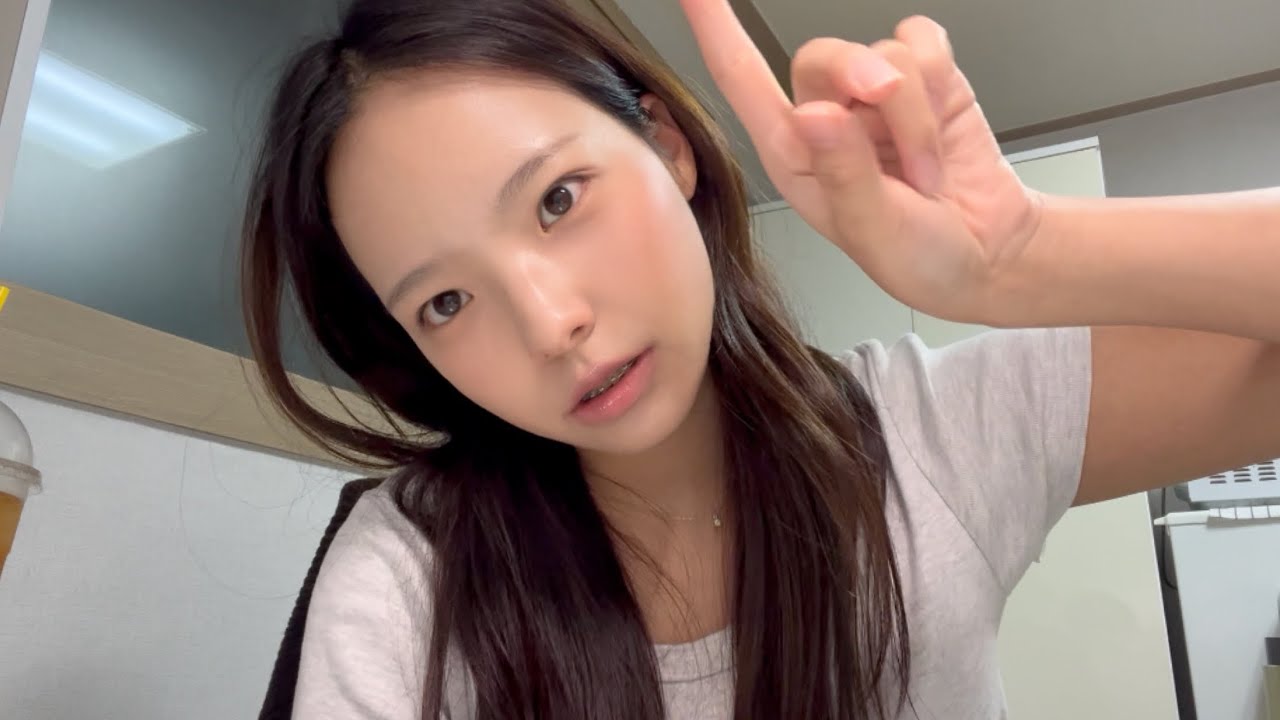 6학기 공대생 브이로그 · 연구실 생활, 과외, 어려운 전공들과 함께하는 일상👩🏻‍🔬 · 미가훠궈도 먹고, 빵도 계속 먹는 🥖🥐