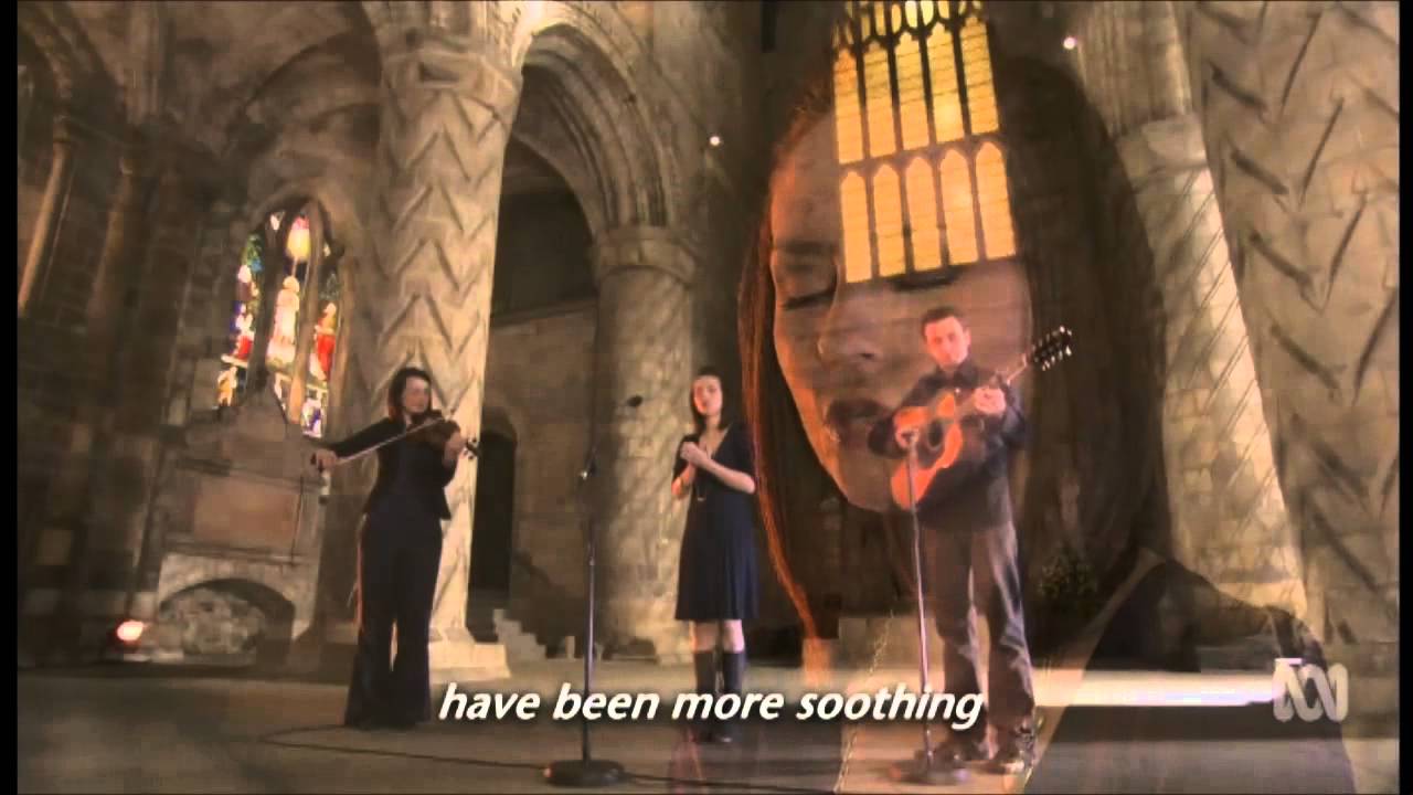 Tha Mo Ghaol Air Aird A'Chuain Performed by Jule Fowlis   Songs Of Praise 2011