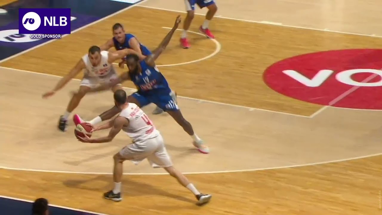 Kamenja&scaron; seals the win for SC Derby with another monster dunk (Budućnost VOLI - SC Derby, 19.9.2023)