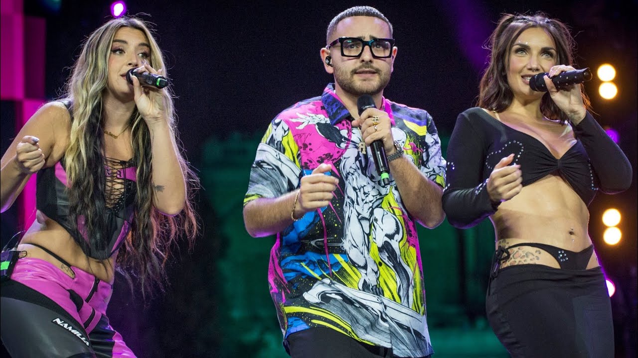 Elettra Lamborghini, Rocco Hunt y Lola Indigo canta caramello (Tim Summer Hits)