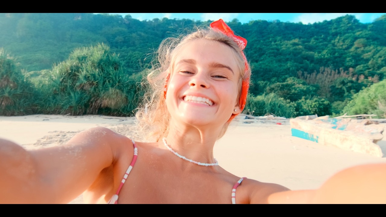 Lumea e a noastră (Acoustic Soul Version) - KORAL | 4K Visuals 🌊