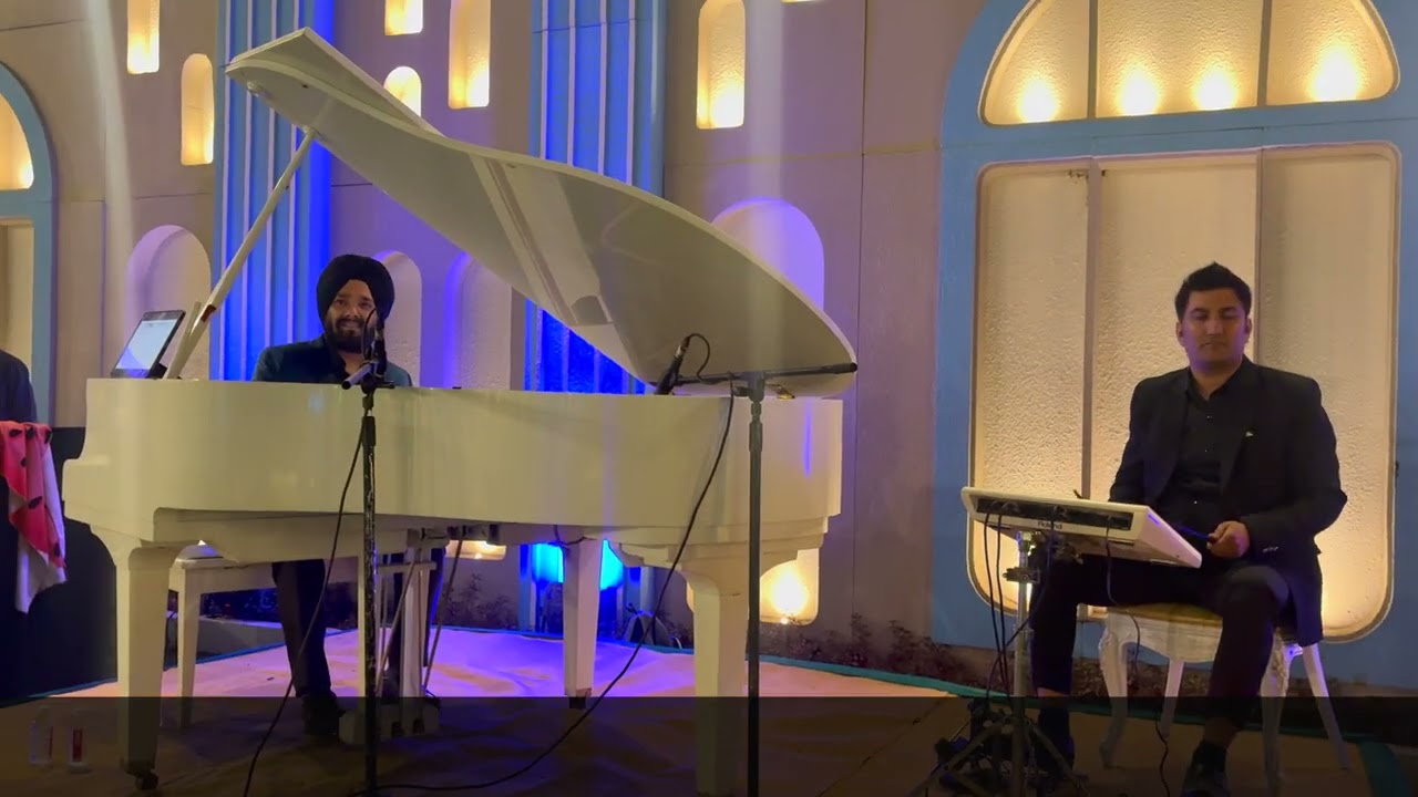 Neele Neele Ambar Par | Indian Pianist | Piano cover | Pianist in Delhi | Bel la Monde | Piano show