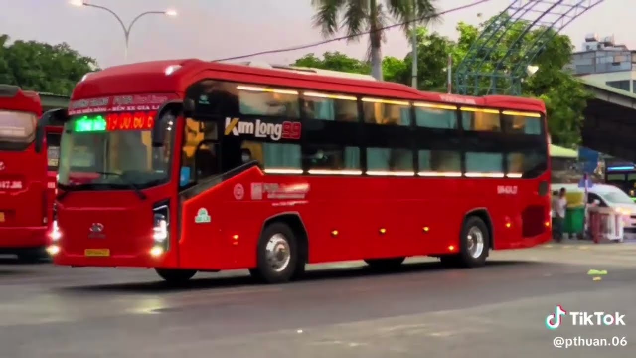 TỔNG HỢP XE KH&Aacute;CH FUTA PHƯƠNG TRANG (NAM) V&Agrave; FUTA H&Agrave; SƠN (BẮC) P2