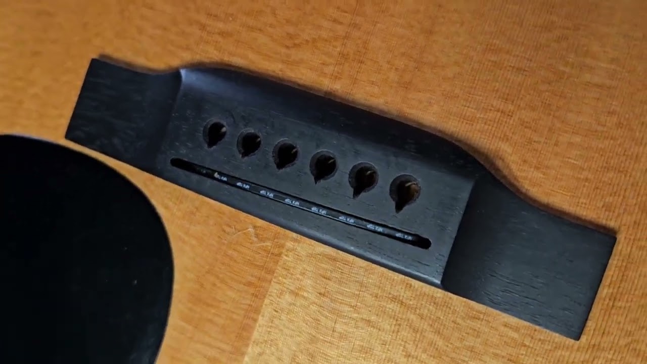 Shadow Nanoflex Piezoelectric acoustic guitar pickup hum reduction.