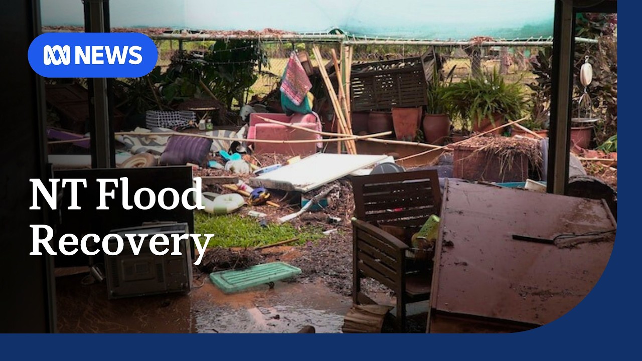 ADF to assist with flood clean-up in Katherine, as other communities remain submerged | ABC NEWS