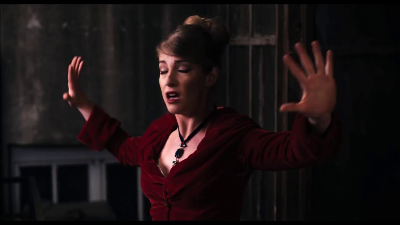 SVILEN KONAC - BELI LAVOVI (2011) - Hristina Popovic