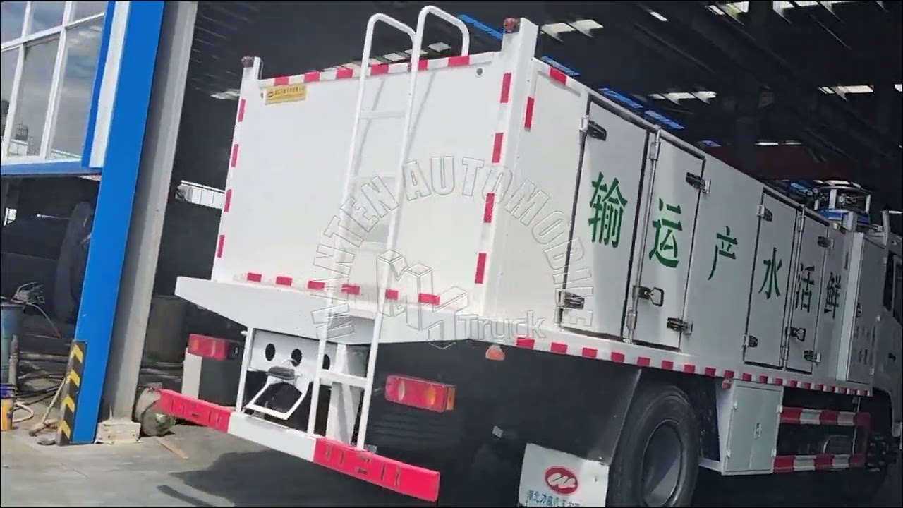 live fish transport truck