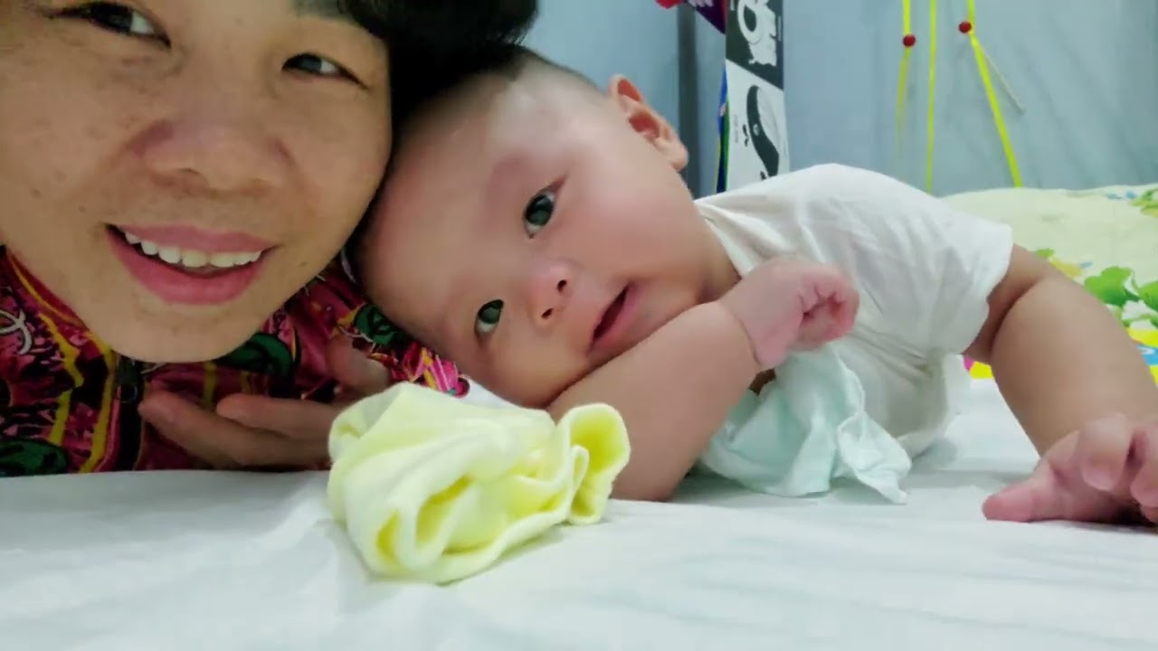 Documenting my son's growth journey when he was 4 months old #ytangan #cutebaby #cute #baby #ivf