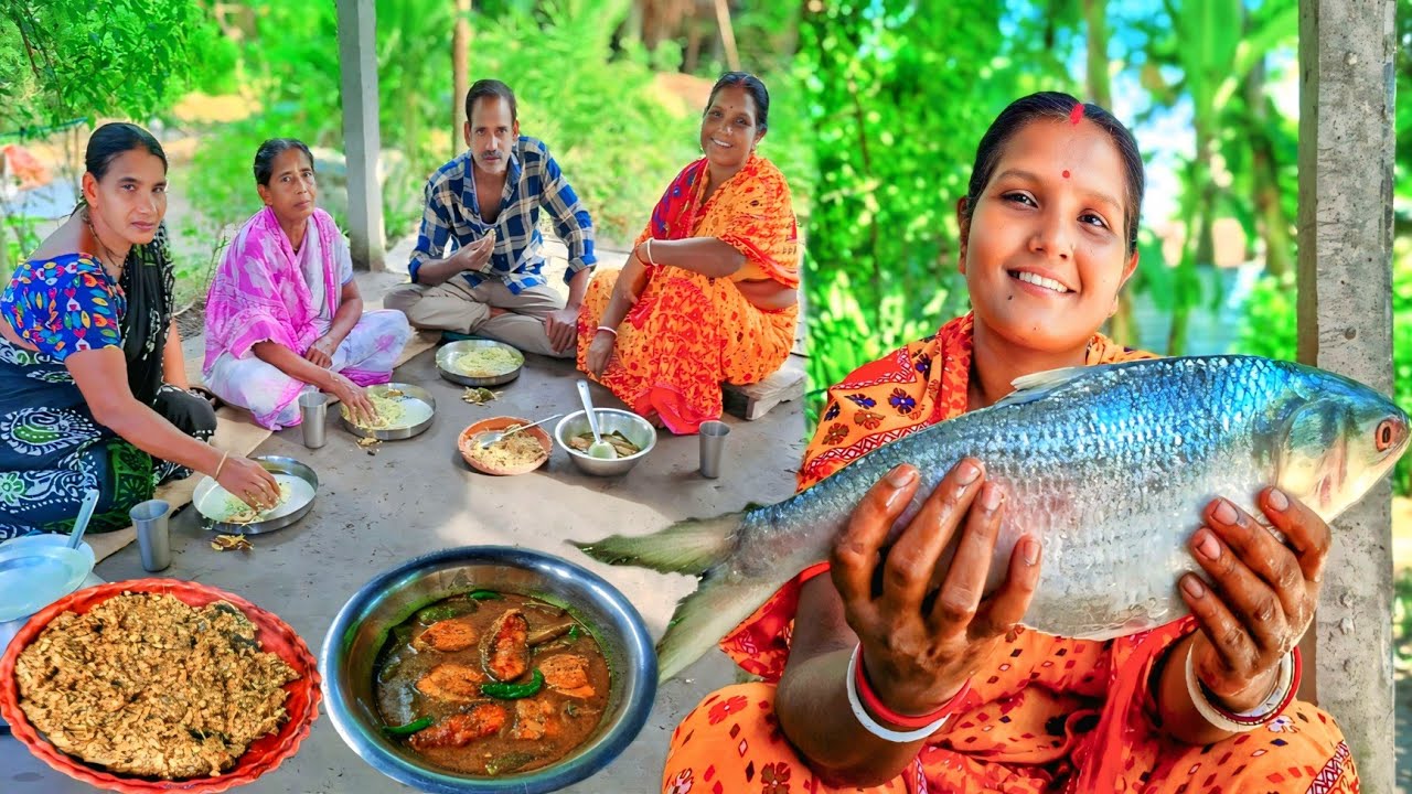 “ডিমভরা ইলিশের বেগুন দিয়ে ঝোল & মোচা দিয়ে ইলিশের মাথা ঘন্টো 😋 | Ilish Macher Jhol & Mocha Ghonto”