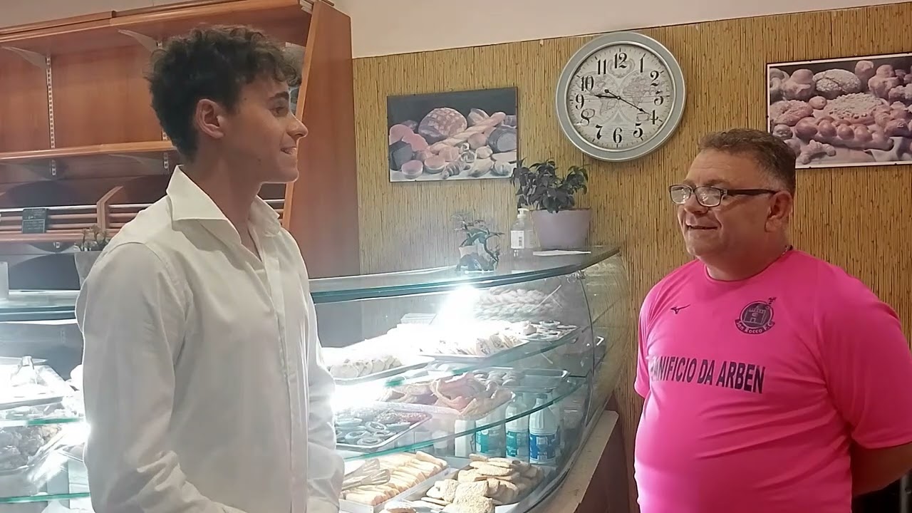 Arben il fornaio notturno fa il pieno di giovani a Cesena