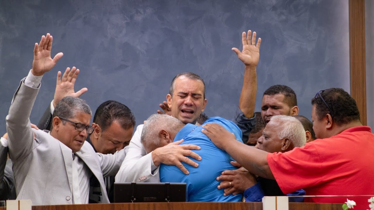 Uma Igreja Enganada Pelo  Mundo Versus Uma Igreja Guiada Por Deus | Pr Wanderley Vilaça | 26/10/2025