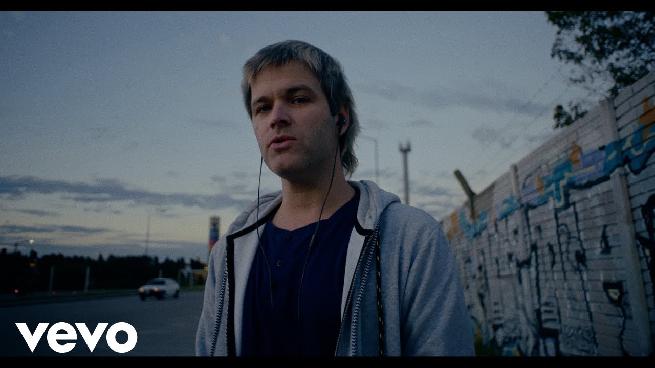 Benjamín Amadeo - Póstumo (Official Video)