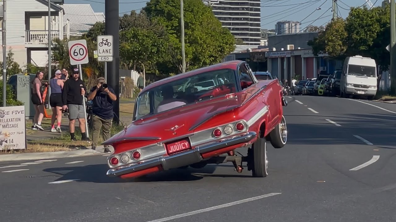 Modified cars leaving cars and coffee Brisbane October 2025!