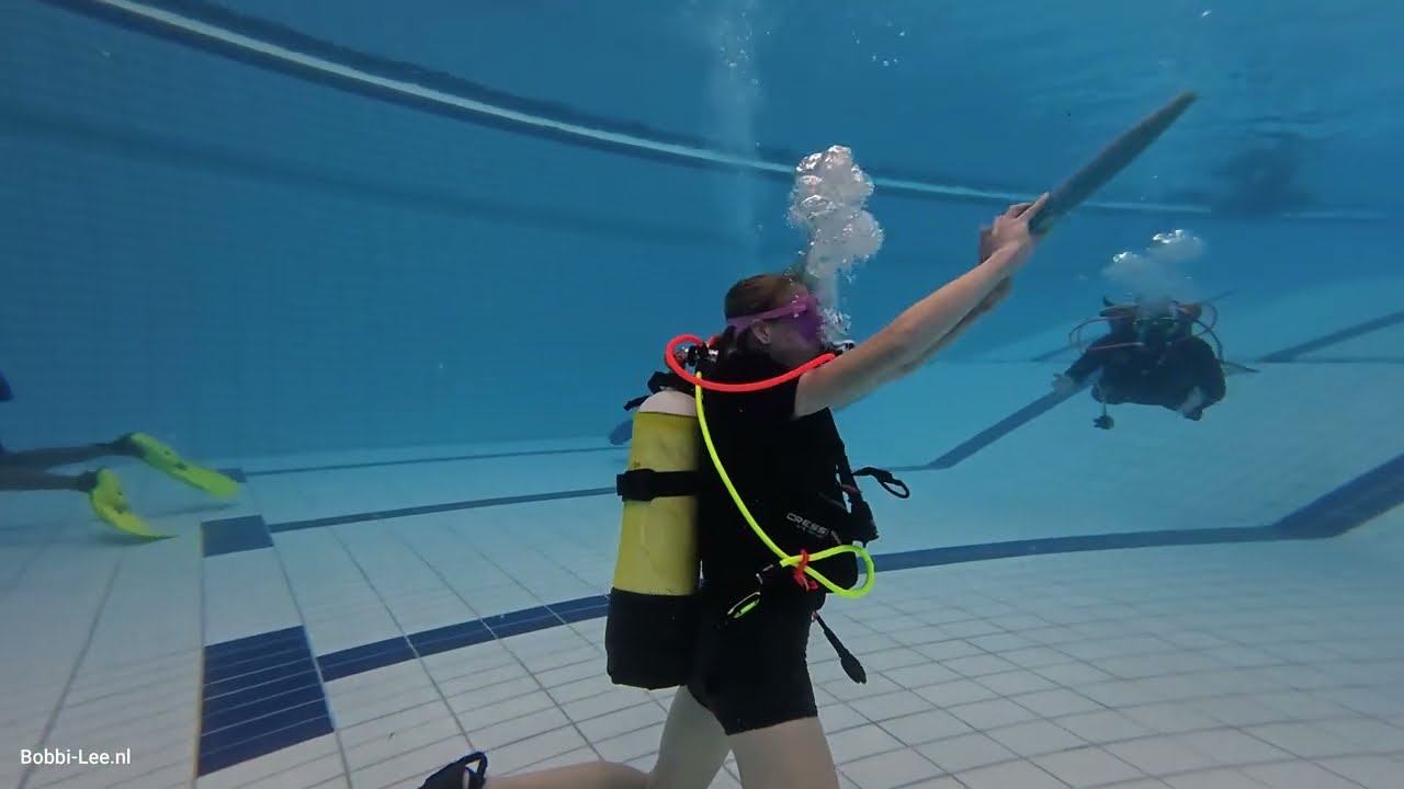 Ga ik vandaag DUIKEN? Ik ga dit LEREN bij STARTDUIKEN. #duiken #startduiken #water #zwemmen  #3896B