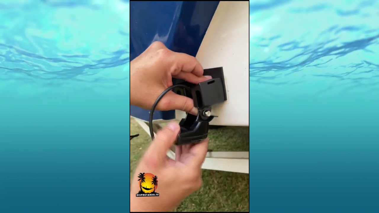 Montaje del transductor de la ecosonda Garmin Striker 4 en la embarcación