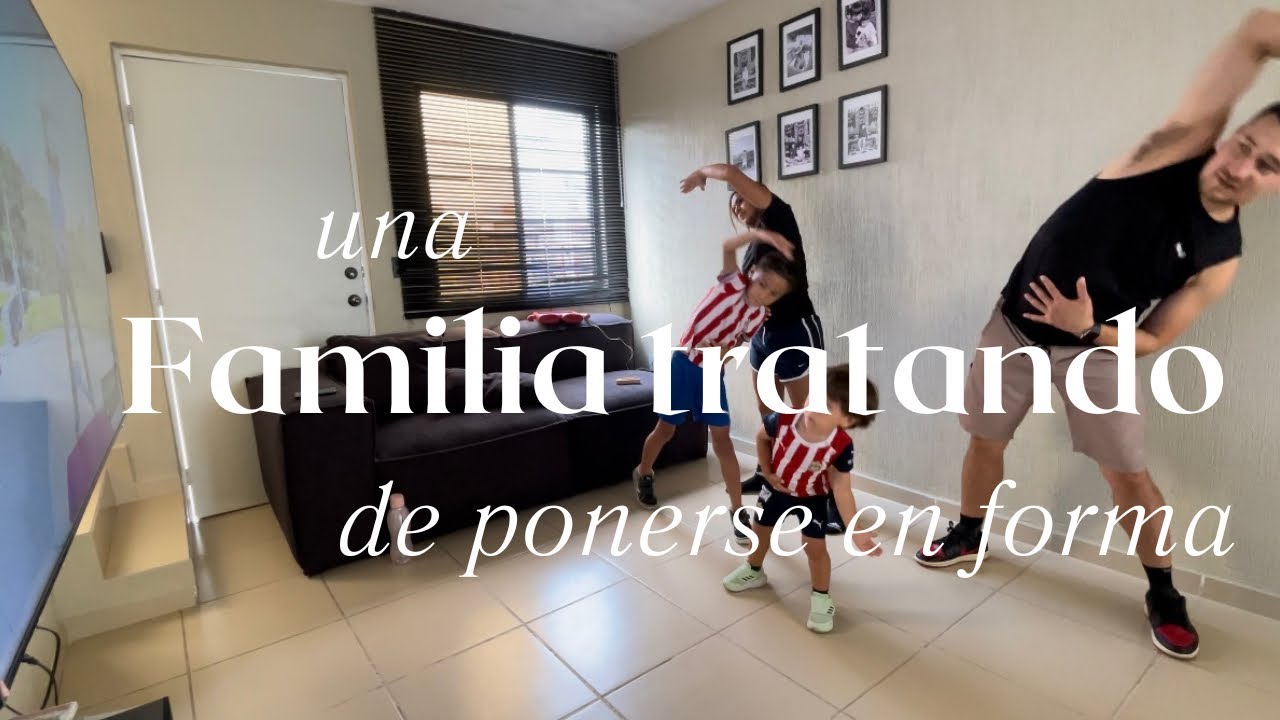 Una familia tratando de ponerse en forma+cambiando malos hábitos+cocinando en pareja🧑🏼‍🍳🏋🏽‍♀️