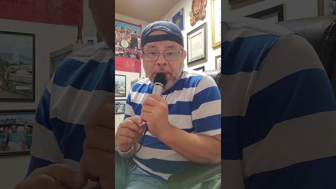 ESTE CHAVO ESTÁ ENAMORADO DE TI -COVER