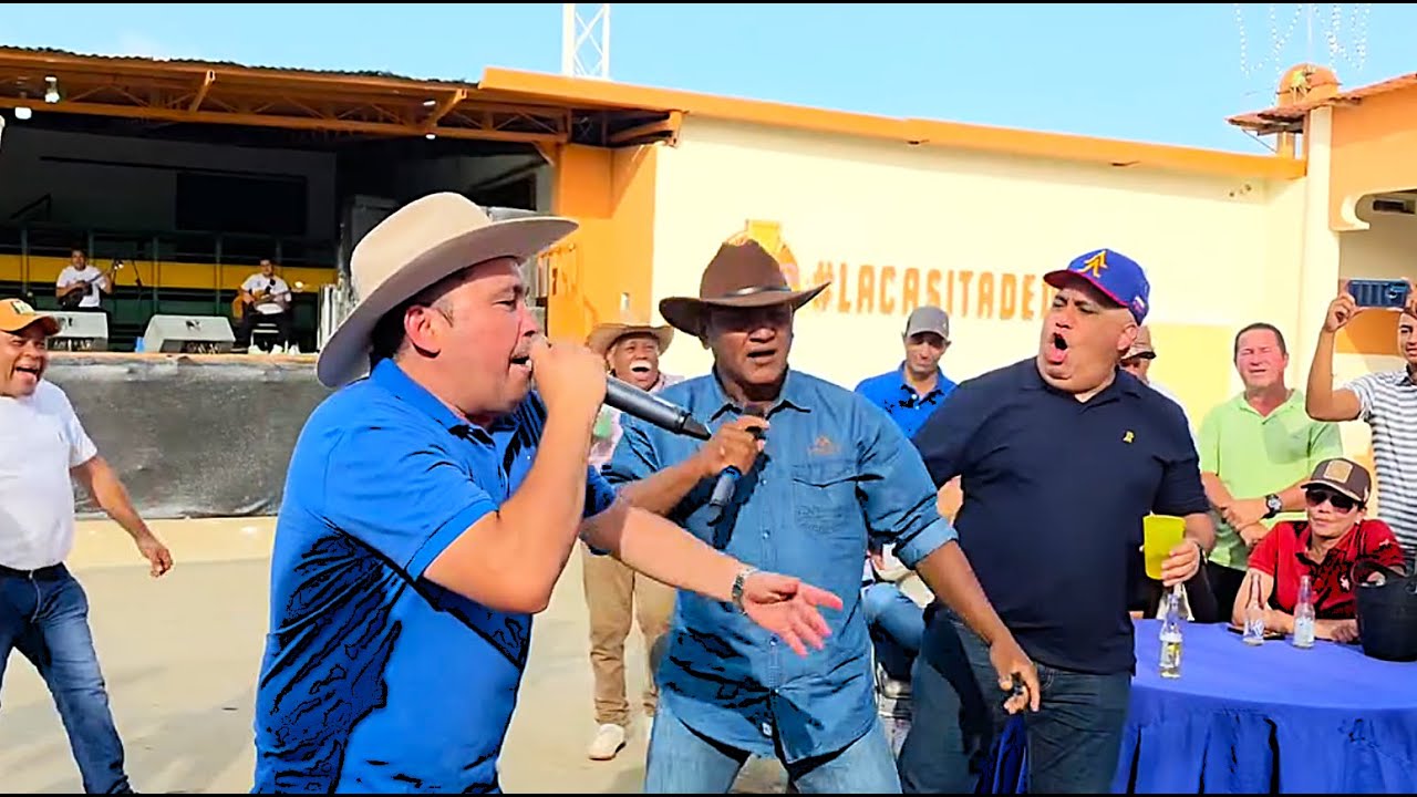 Alcides Padilla y El Mandinguita