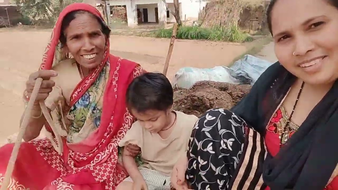 Suhagrat Wale video mein video ko jarur dekhen bahut hi majedar hai