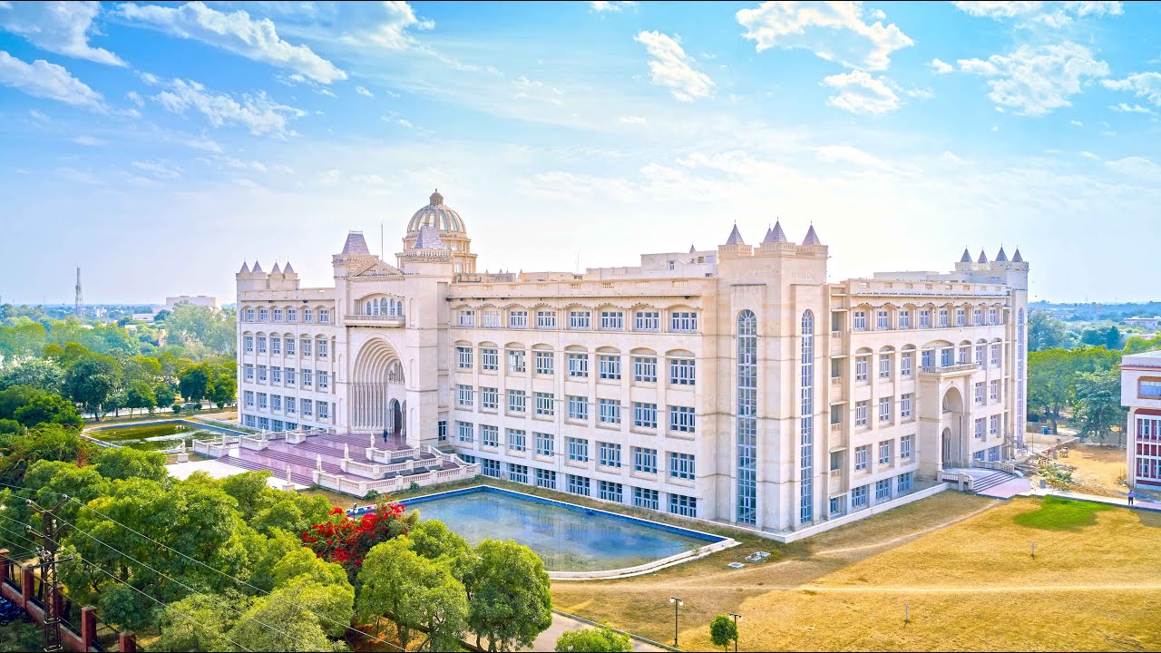 Embracing Academic Excellence: Welcome to Mody University's Picturesque Haven