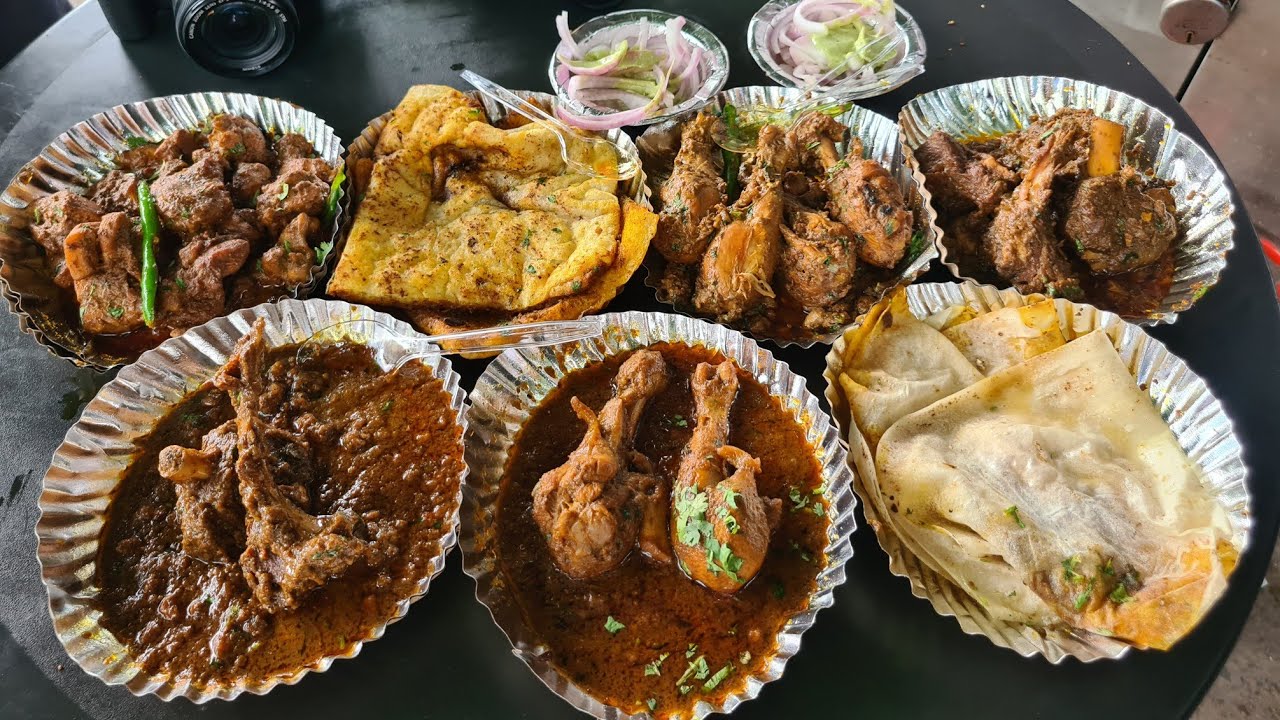 Sardarji Rawalpindi Ka Street Food Desi Ghee Keema Meat aur Masala Kulcha. Mutton Masala aur Roomali