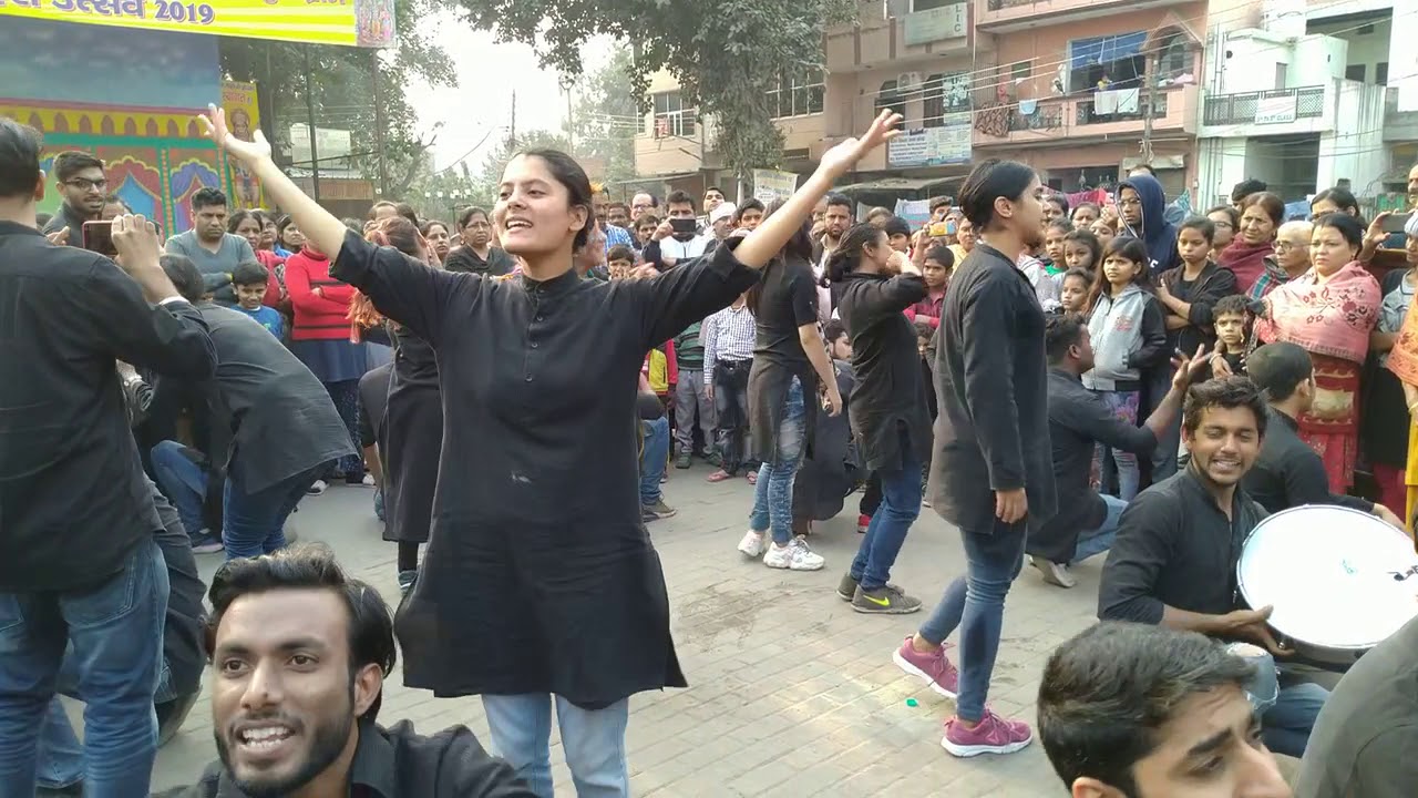 Nukkad Natak on women empowerment | A street drama about girls, woman problems in everyday life.