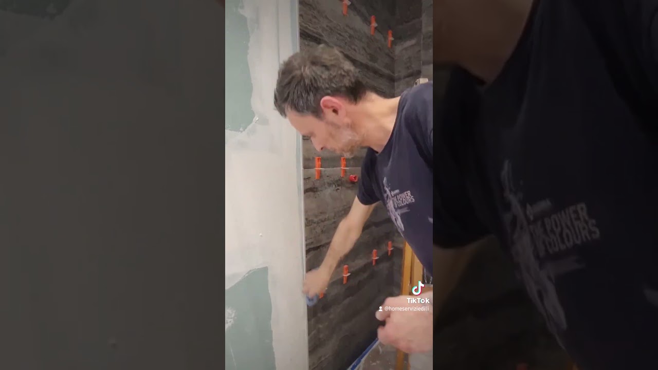 💢come applicare un jolly su piastrelle.💢 #construction #edilizia #ristrutturazione #cantiere