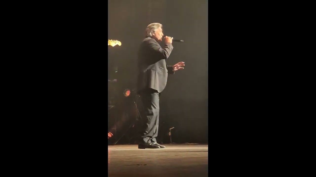 Frédéric François On à tous besoin d'aimer à Amiens