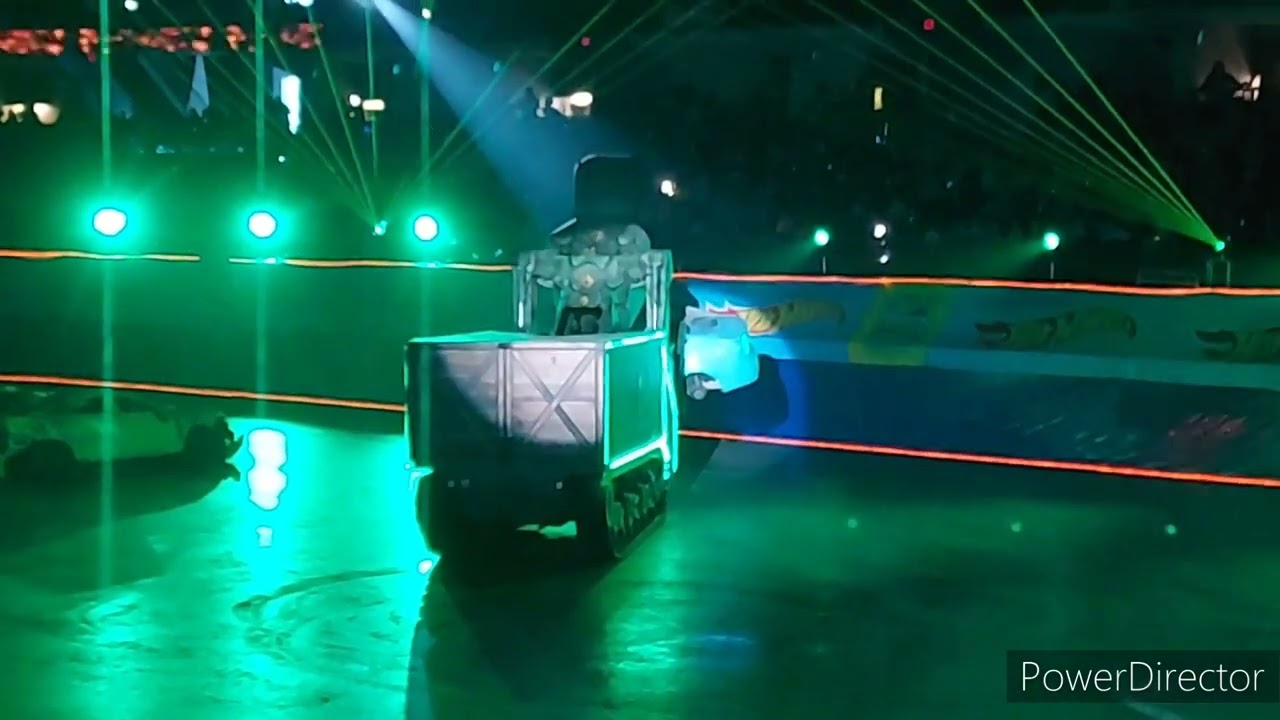 Hot Wheels Monster Truck Live - St Charles MO show 2 MEGASAURUS