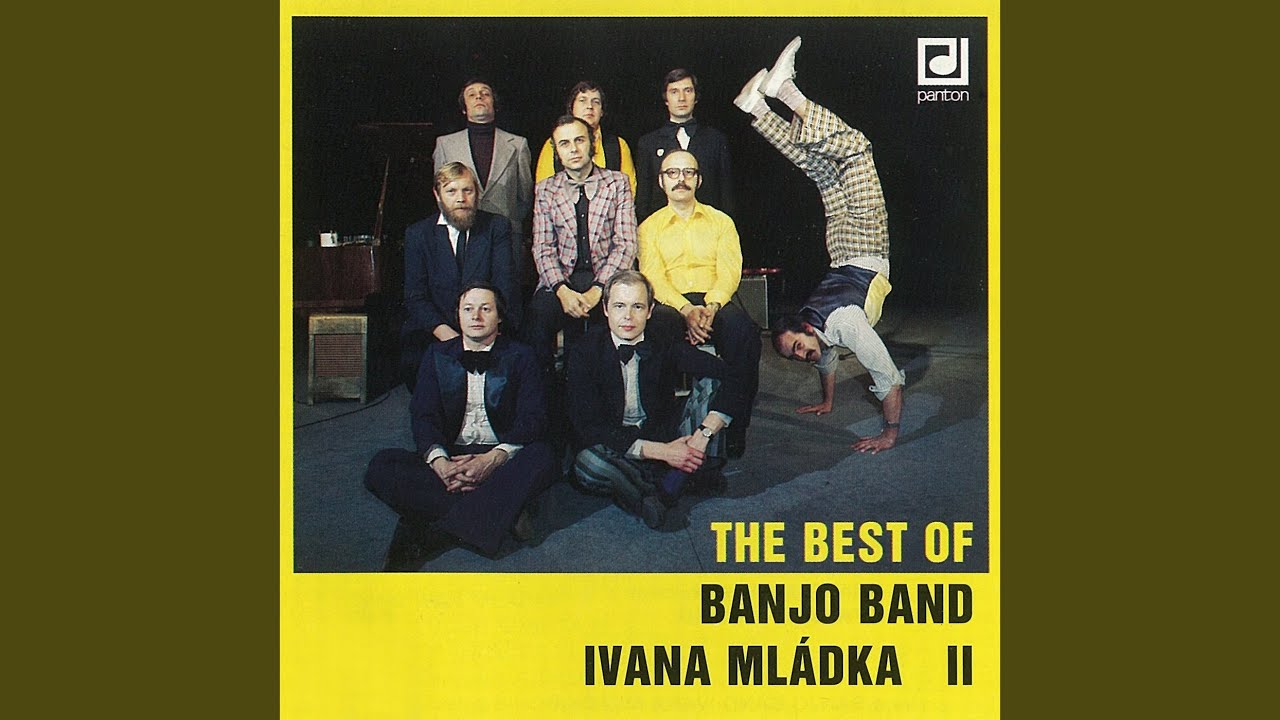 Dívka s modrou matrací