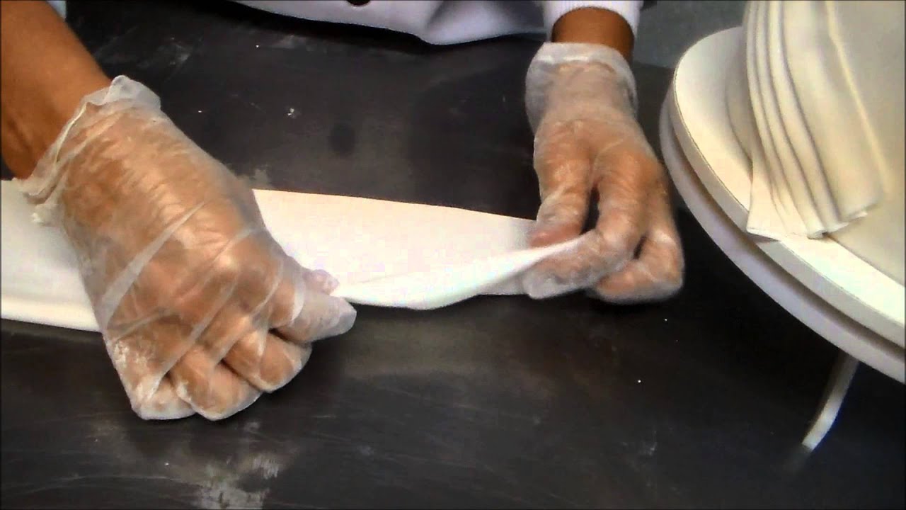 Técnica de aplicaçao do drapeado em bolo de pasta Americana_Bellbolos