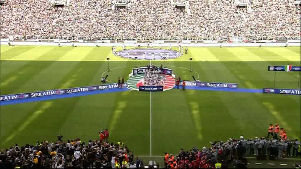 Juventus Campione D'italia 2014 (La premiazione allo juventus stadium)