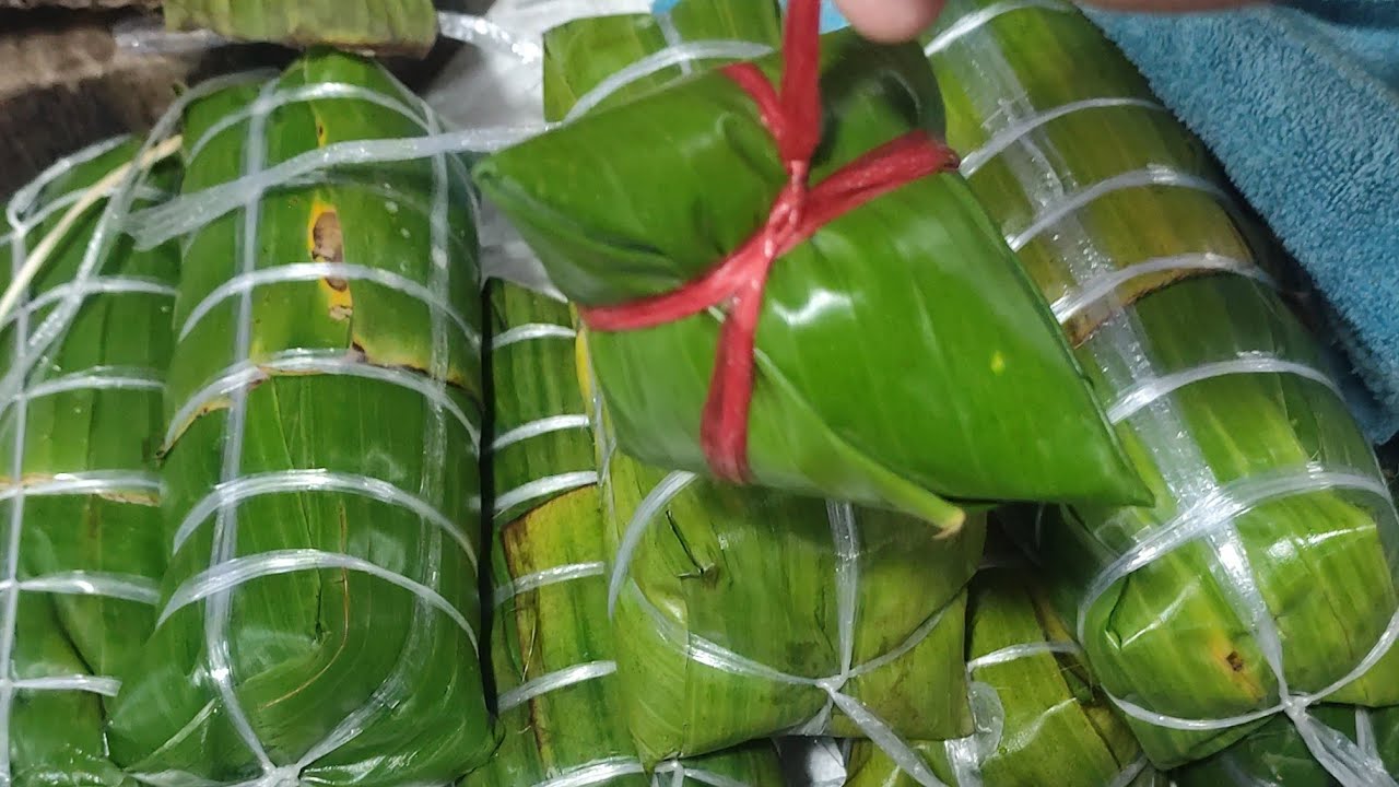Bánh Tét Ngày Tết . Tết Việt Nam 🇻🇳