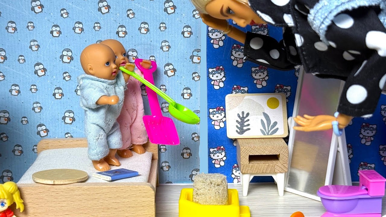 БАБУШКА, НАСЫПЬ НАМ ПЕСОЧКА🤣🤣🤣 Настя и Рома веселая семейка! Куклы Барби мультик ДаринелкаТВ