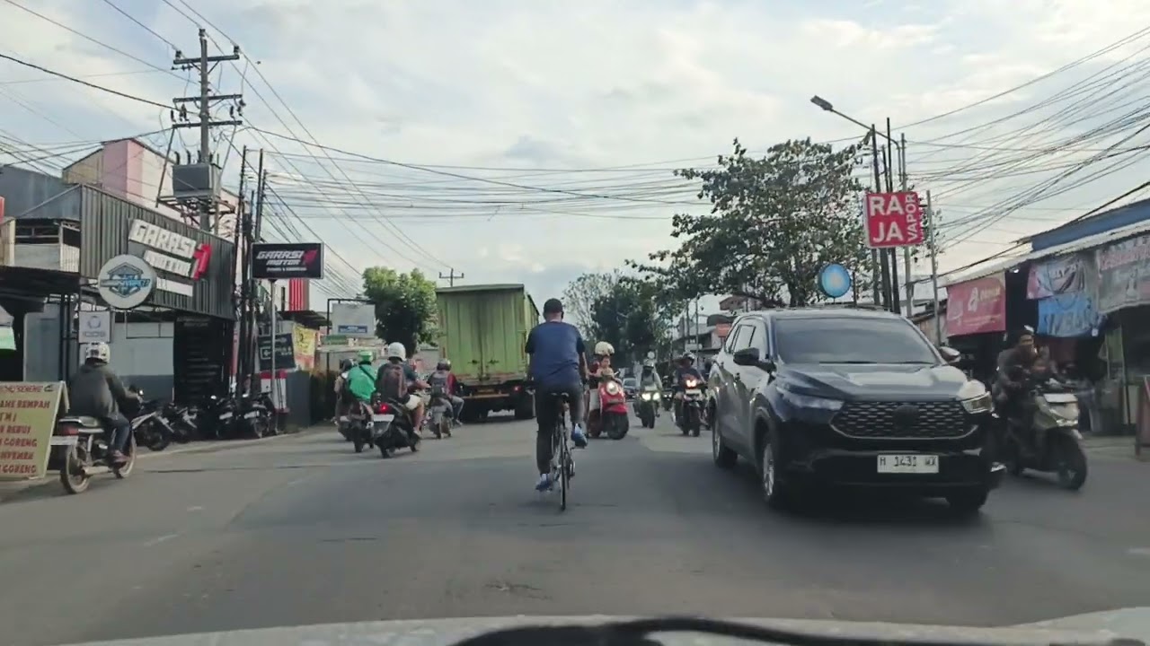 Dilema Jalur Mranggen: Alternatif Cepat atau Macet Parah? #semarang #automobile #busmania #mranggen