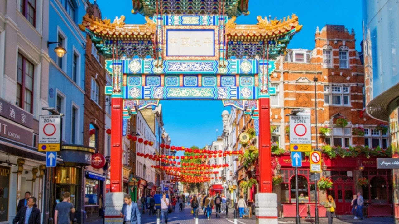 LONDON Walk CHINATOWN