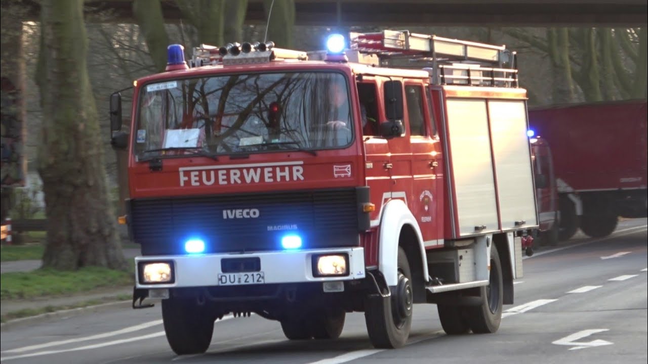 [Fliegerbombe sorgt für Großeinsatz!] Freiwillige Feuerwehr Duisburg auf Einsatzfahrt