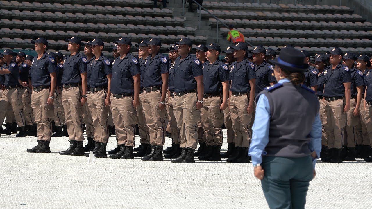 Cape Town to fight crime with hundreds of new metro police officers