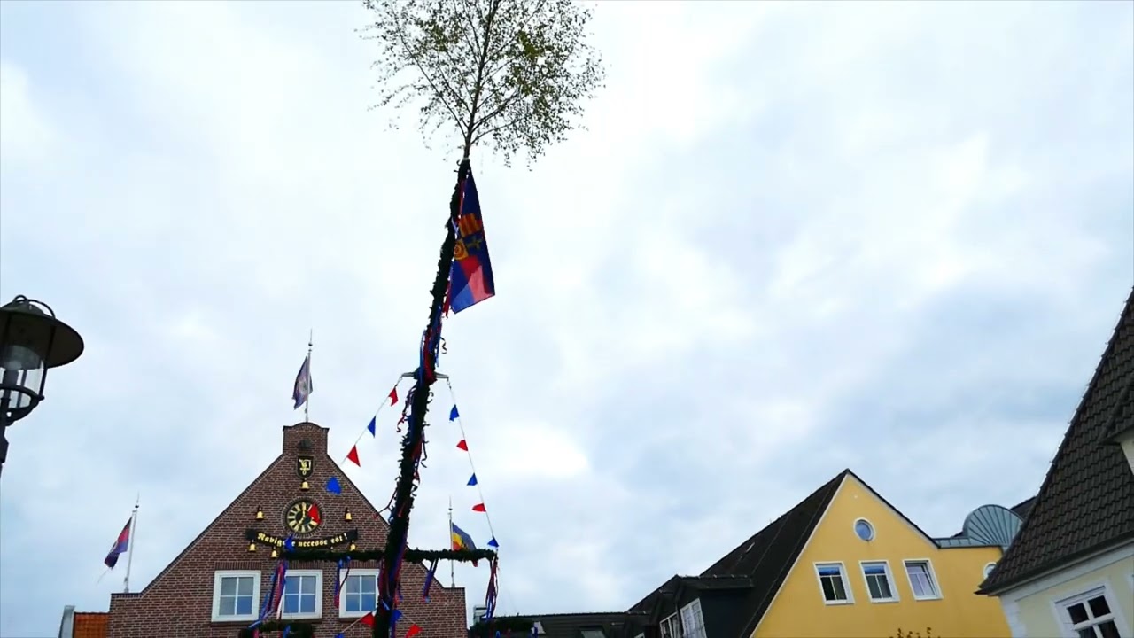 Elsfleth 30 04 2022 Maibaum Setzen