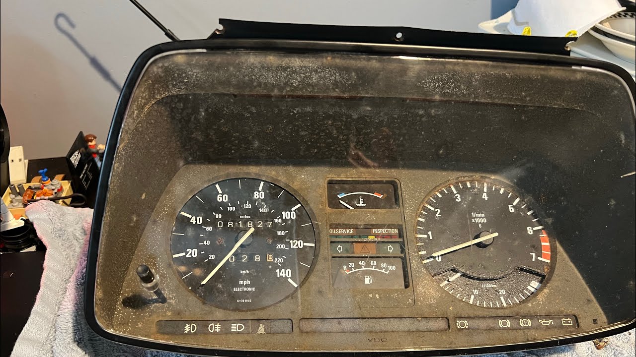 Gauge cluster repair and SI board replacement 1985 BMW E23 745i (E24 & E28 similar)
