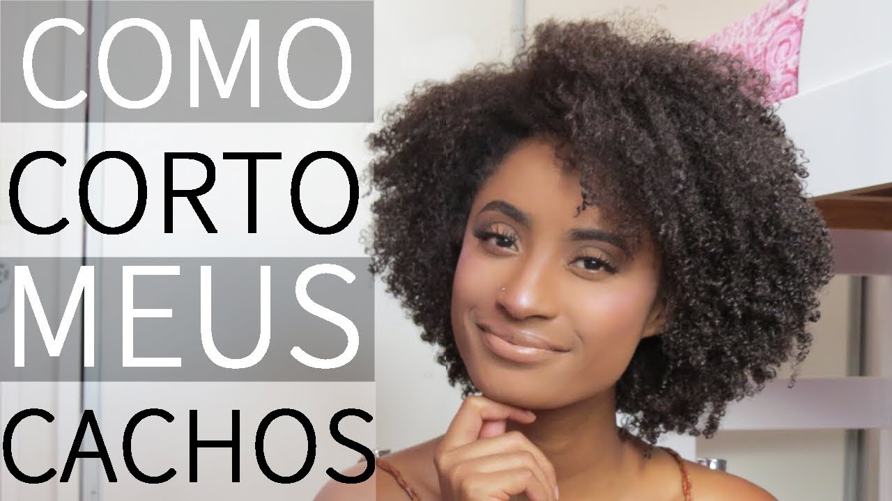 COMO CORTAR CABELO CRESPO/CACHEADO EM CASA | CORTE EM CAMADAS