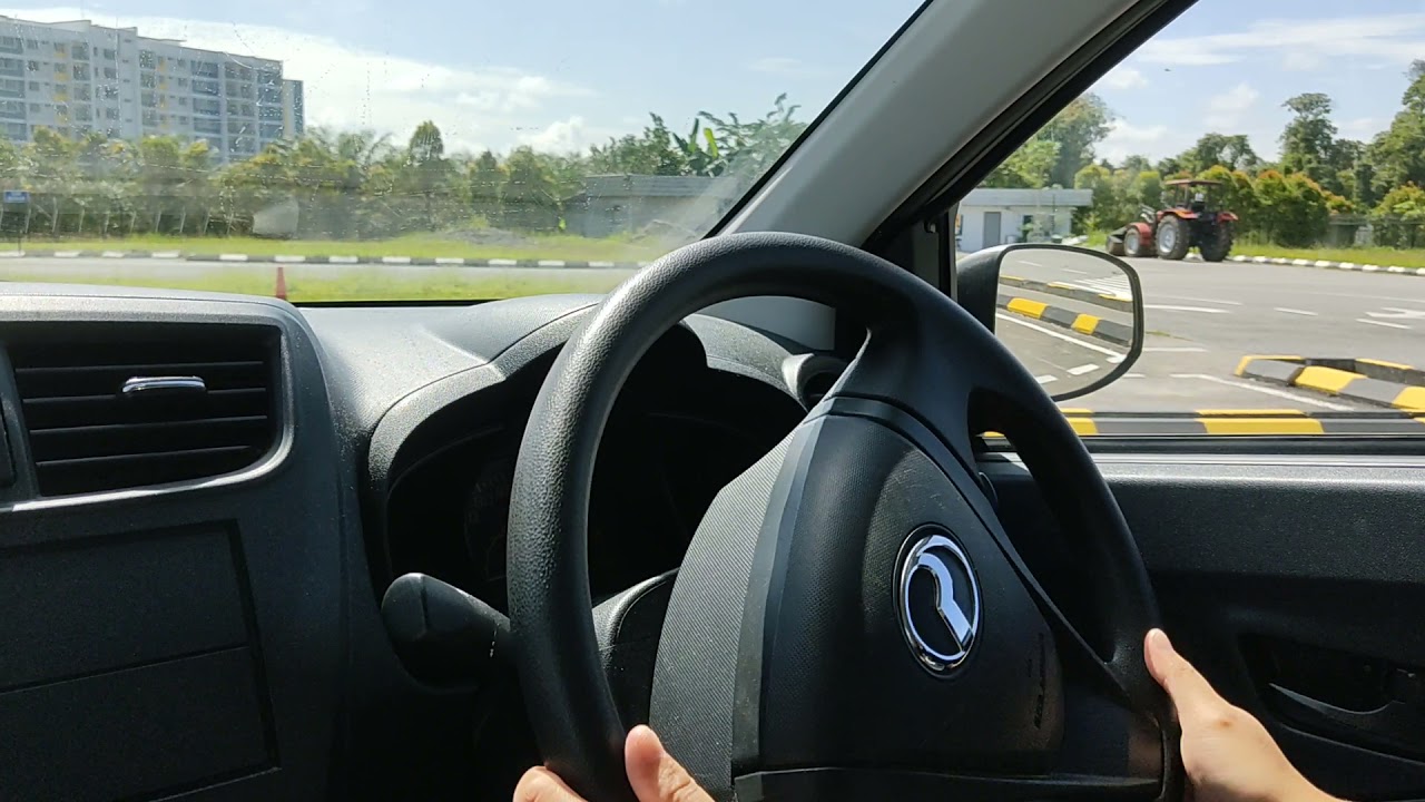 pemandangan dari dalam parking sisi