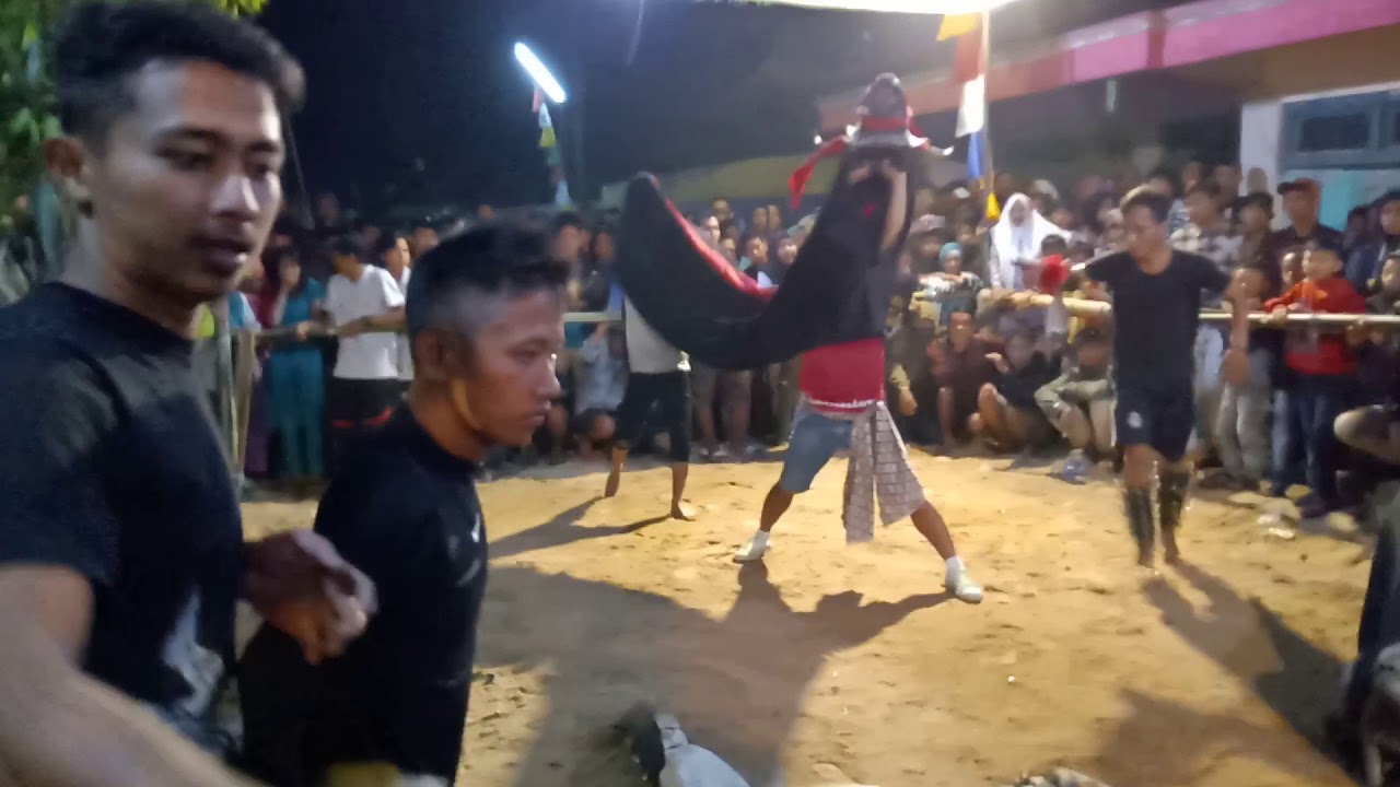 Topeng loreng live nglaruk